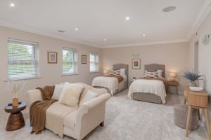 Photo 19- click for photo gallery